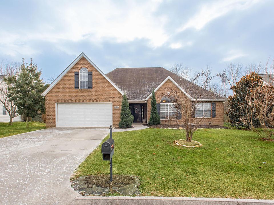 1st image of 1006 Paxton Dr #4