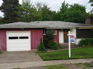 49 N Log Cabin St, Independence, OR 97351