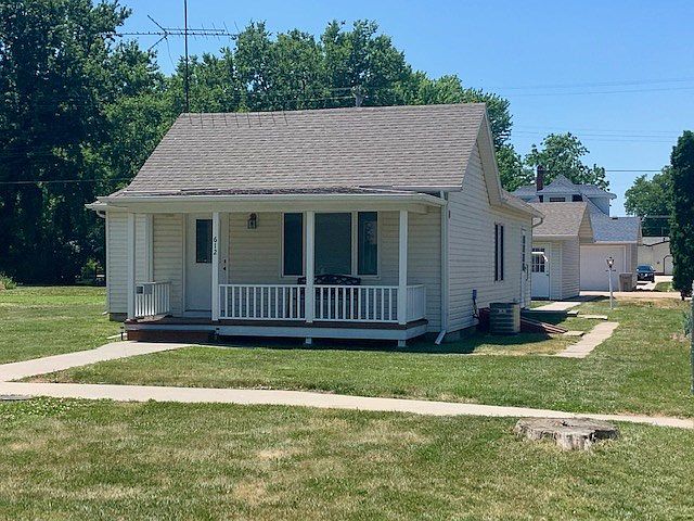 1st image of 612 B St