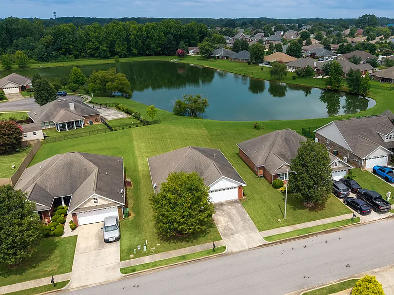 409 Summer Cove Cir NW — Photo 37