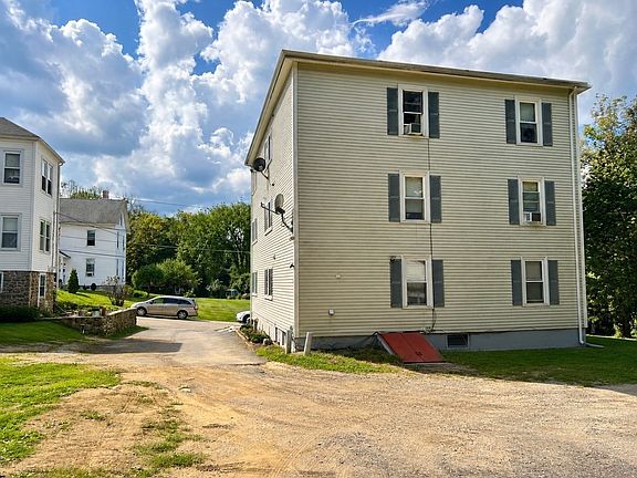 3rd image of 56 Water St