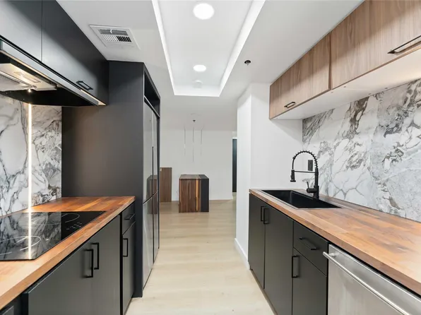 3525 Sage Rd APT 1213, Houston, TX 77056