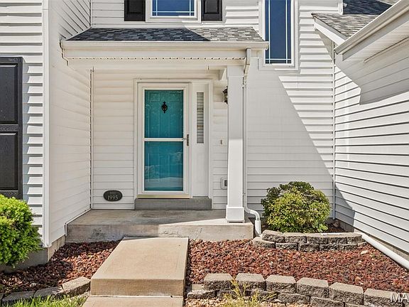 5th image of 690 Summer Top Cir