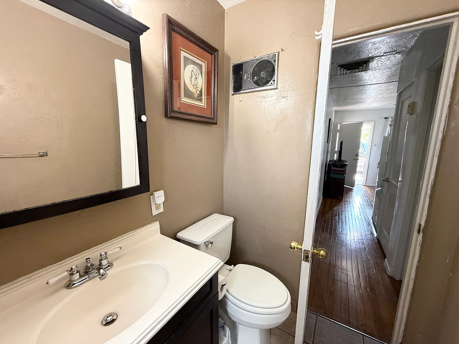 Marble Ave NE, Albuquerque — Photo 3