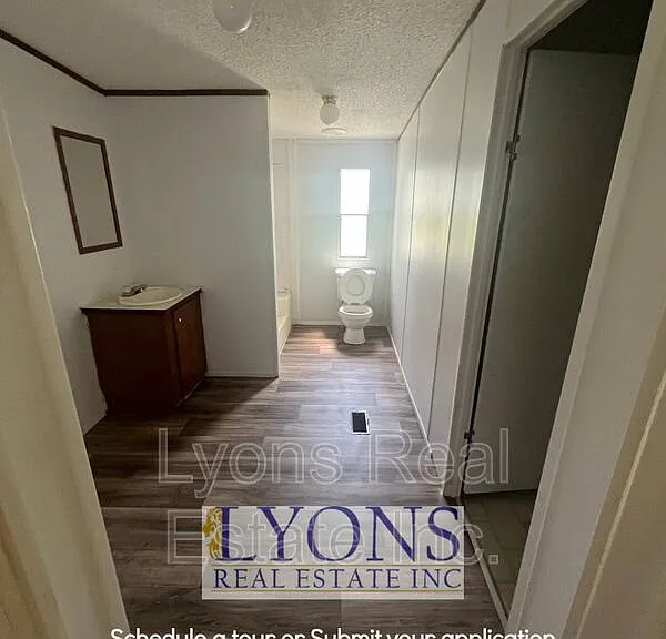 10 Chaserville Blvd — Photo 11