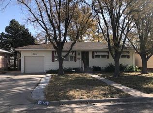 1718 Pinecrest Ave, Garden City, KS 67846