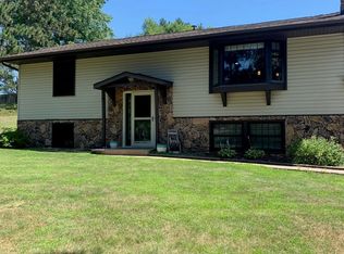 13317 Crestwood Dr E, Minnetonka, MN 55345