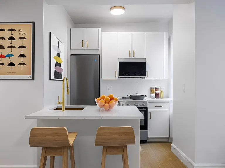 244 W 72nd St #6C — Photo 3