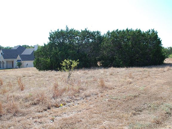 4th image of 19064 White Bluff Dr