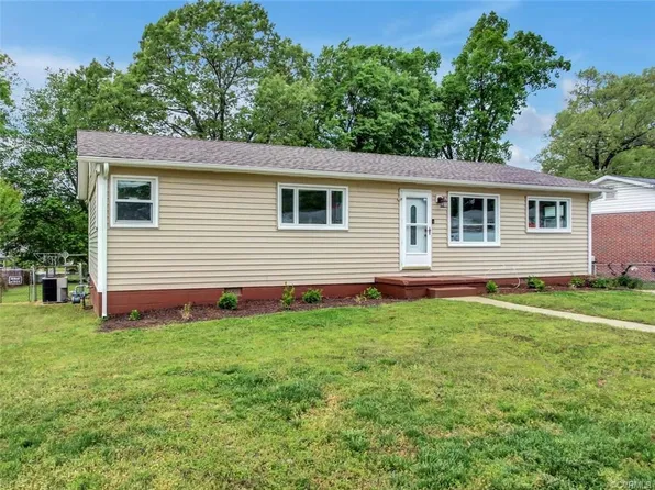 530 Smithfield Ave, Hopewell, VA 23860