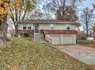 3622 NE 57th St, Kansas City, MO 64119