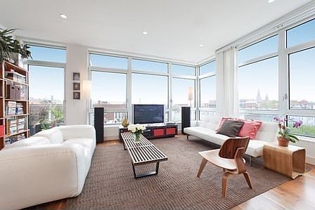 84 Engert Living Room