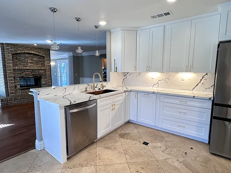 2123 Deland Ct — Photo 5