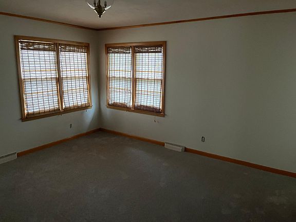 5th image of 8616 Travis Ln