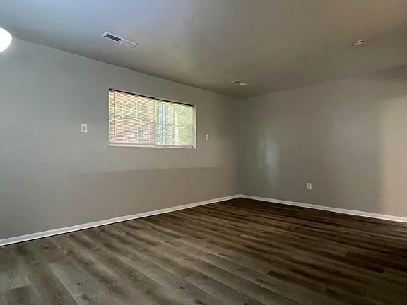 2nd image of 709 Drew Ave NE APT 10