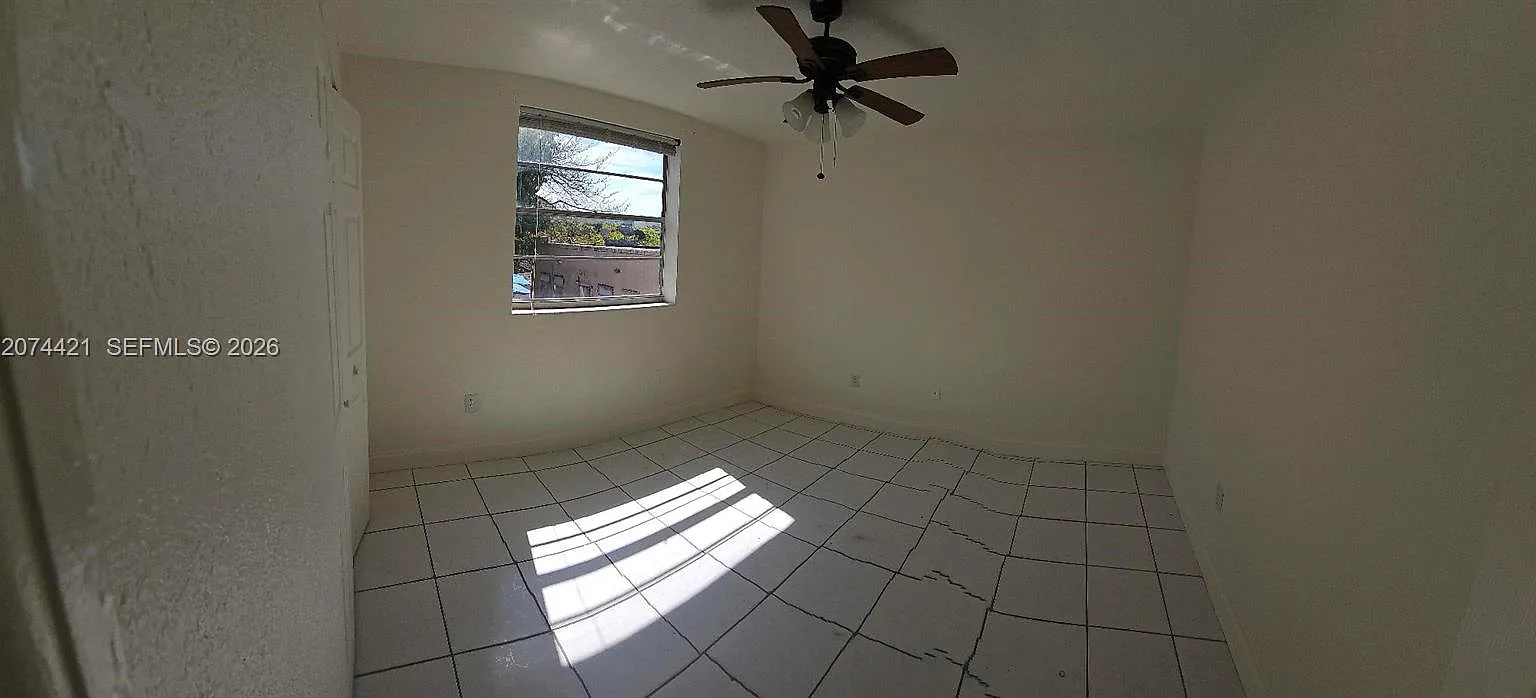 River Villas Condo — Photo 4