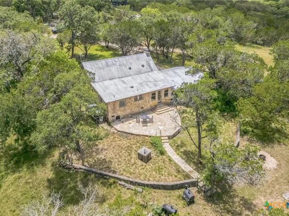 959 Highland Dr, Bandera, TX 78003