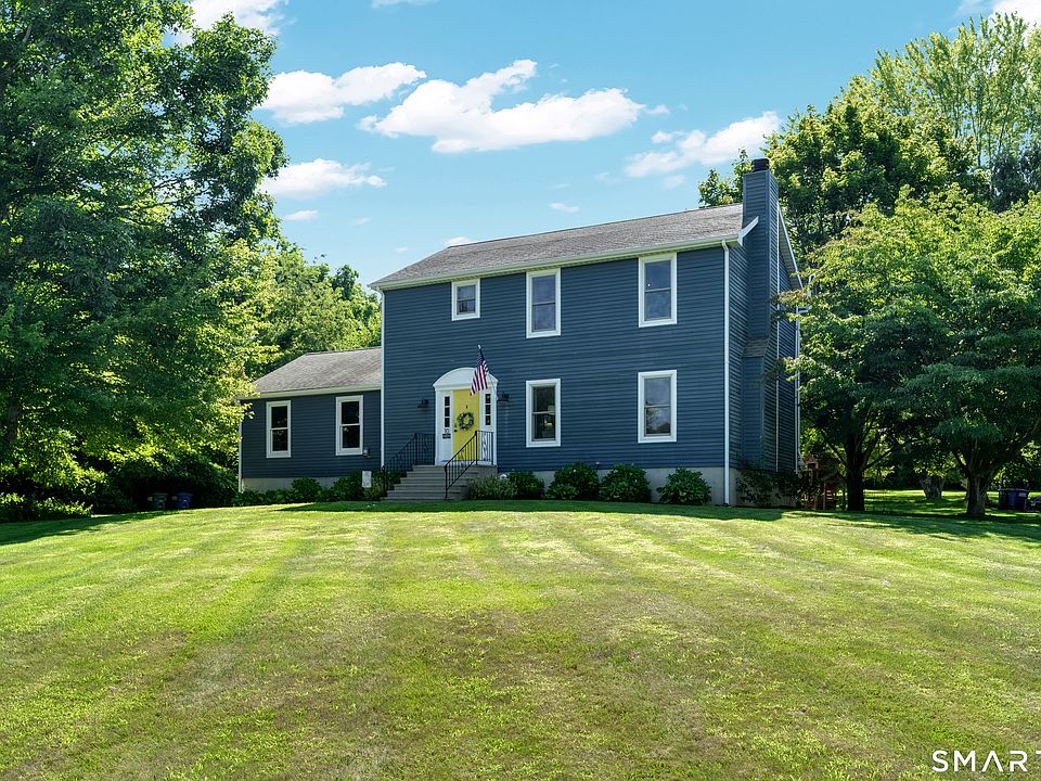 1st image of 10 Deer Lane