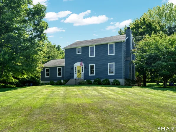 10 Deer Lane, Ledyard, CT 06339