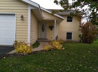 502 Lamplighter Loop SE, Poplar Grove, IL 61065