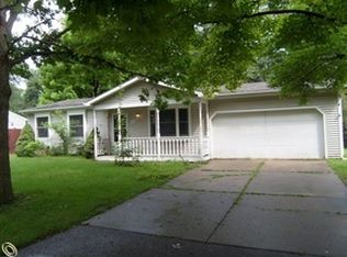 360 Eau Clair St, Commerce Township, MI 48382