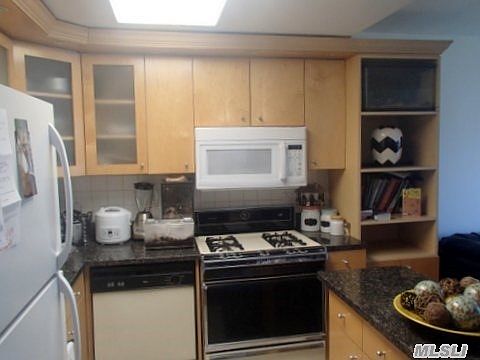 2nd image of 14727 19th Ave