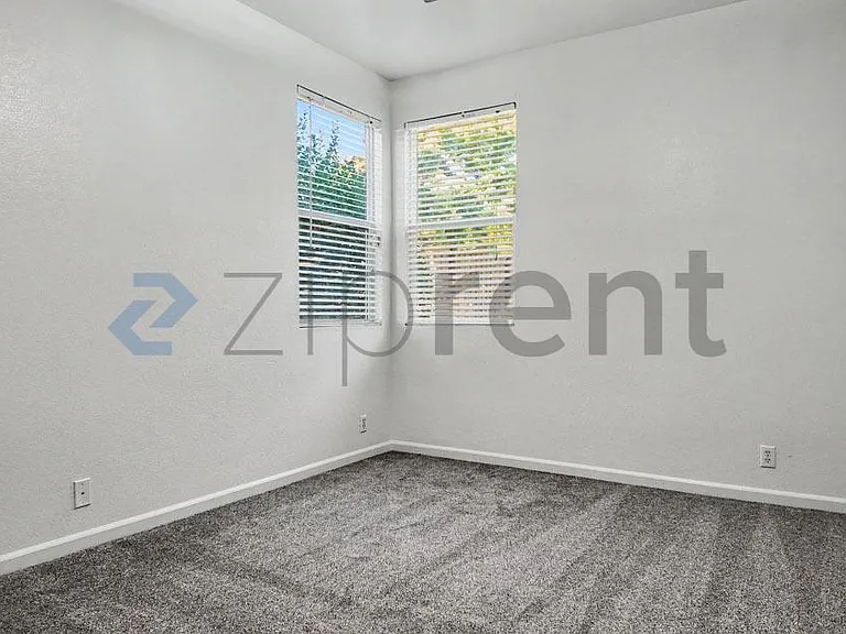 2342 Canary Dr — Photo 22