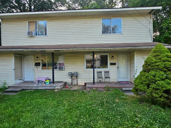 33511 Berville Ct, Westland, MI 48186