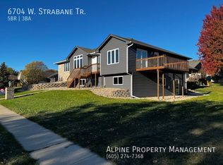 6704 W Strabane Trl, Sioux Falls, SD 57106