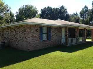 299 Jefferson Ln, Woodville, MS 39669