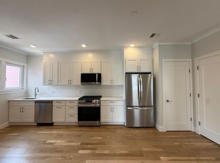 35 Gore St #2, Cambridge, MA 02141