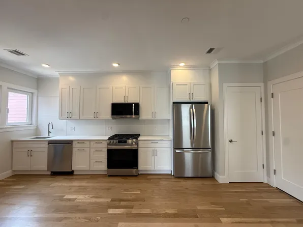 37 Gore St, Cambridge, MA 02141