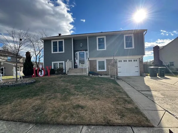 304 Thackeray Ln, Williamstown, NJ 08094