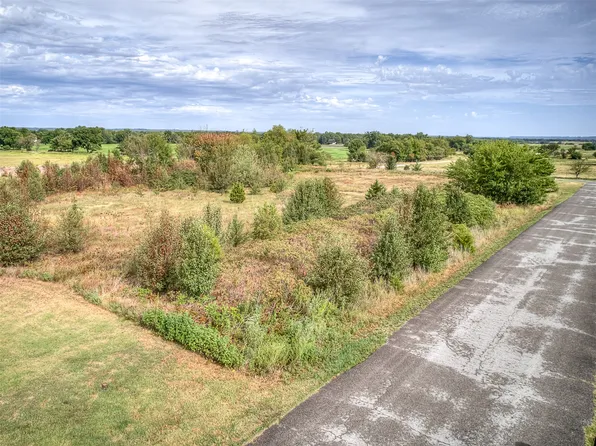 30050 Maxine Ave, Inola, OK 74036