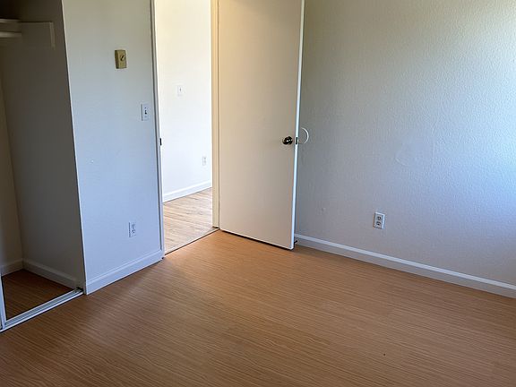 5th image of 2590 Highland Ave #11136331
