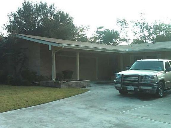 2nd image of 5116 Woodlawn Dr