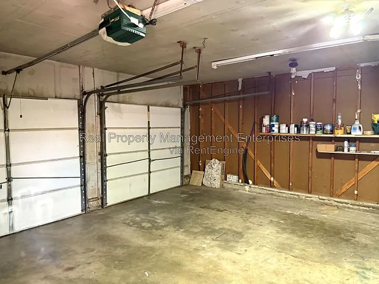 2301 N Warren Ave — Photo 36
