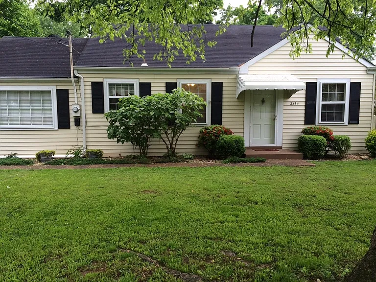 2843 Blue Brick Dr — Photo 1