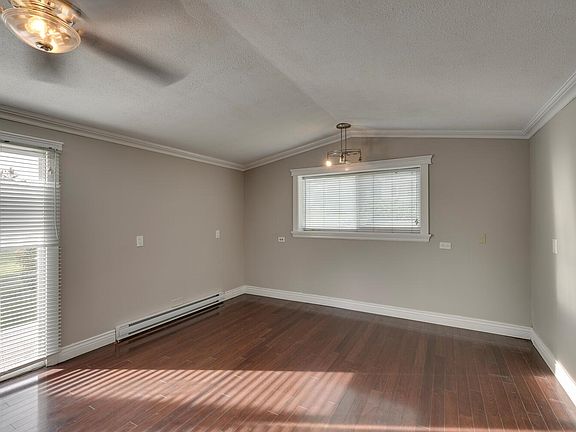2nd image of 43201 Lougheed Hwy #6