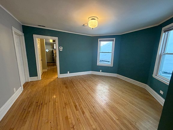 3rd image of 3342 N Whipple St APT 2