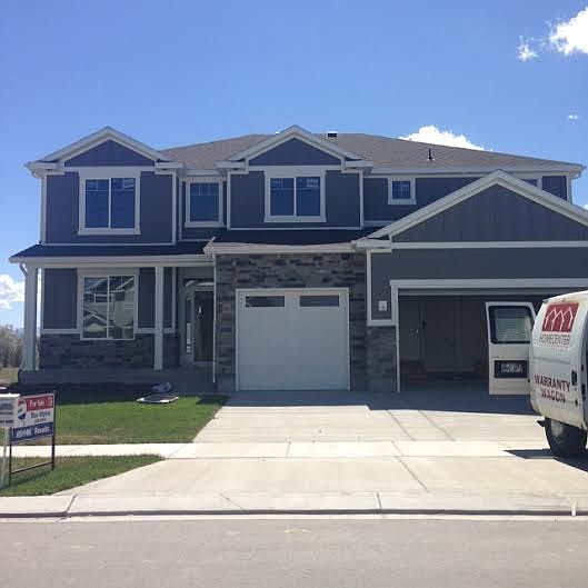 1st image of 106 E. Silver Oak