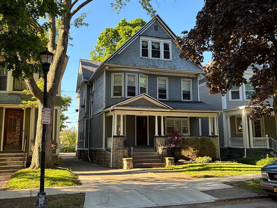 1st image of 189 Saint James Pl APT 3