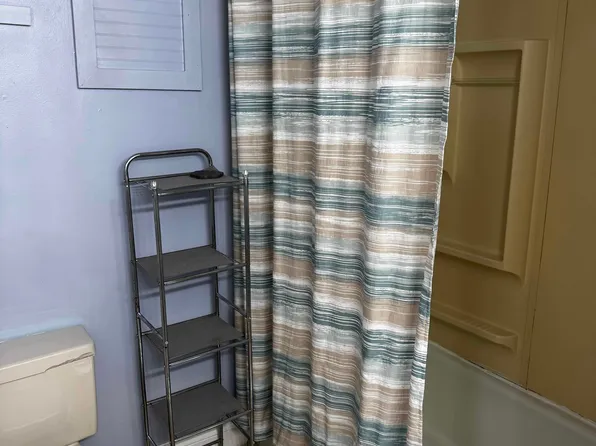 100 S Main St APT C, Greensboro, MD 21639