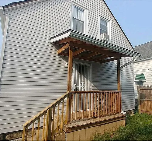 3409 Roanoke Ave Photo 1