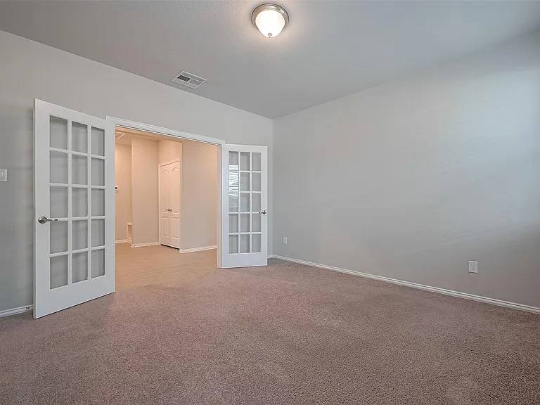 31415 Conover Dr — Photo 8