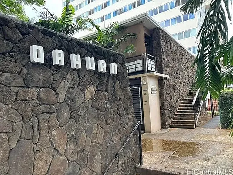 1700 Makiki St #107 — Photo 9