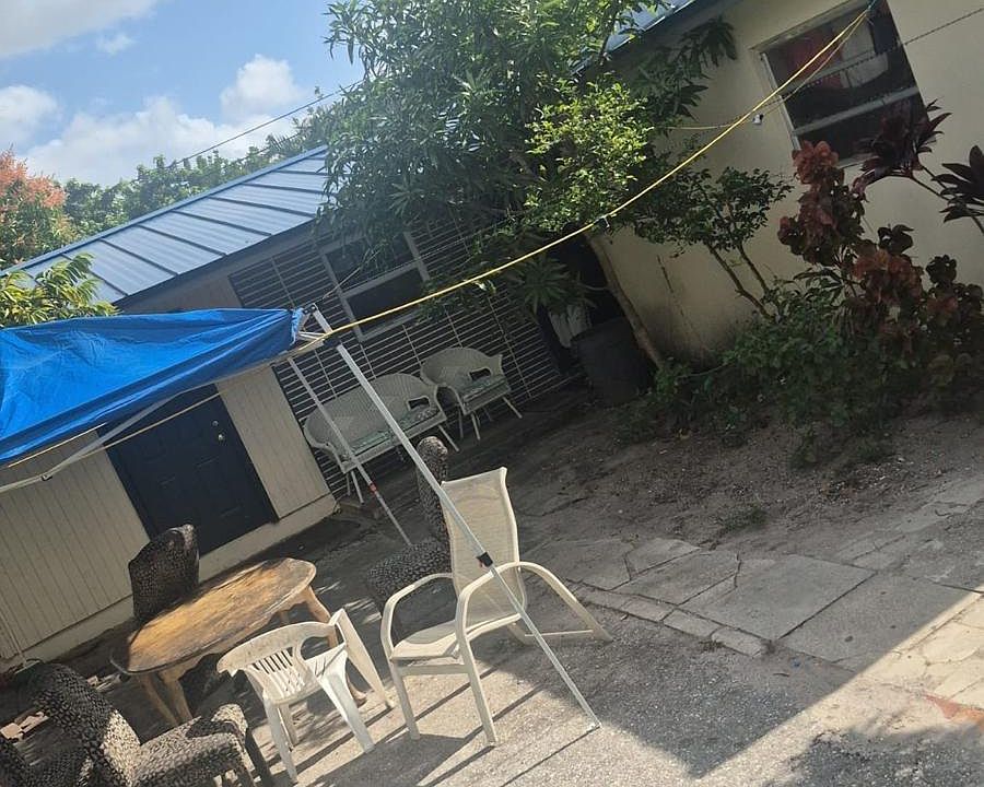 1st image of 554 Vossler Avenue