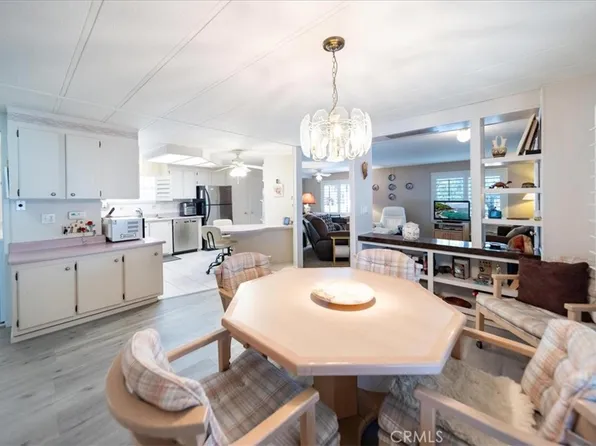 32581 Desert Moon Dr, Thousand Palms, CA 92276