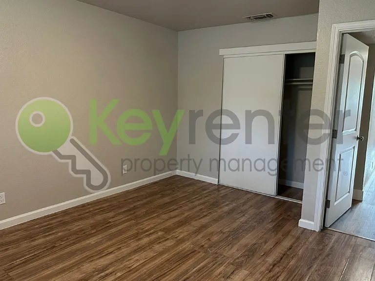 5700 Falconer Way #4 — Photo 23