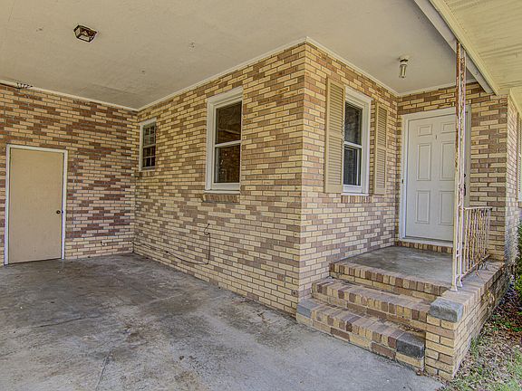 3rd image of 2426 Peach Orchard Rd